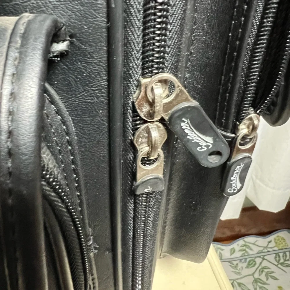 Saddlemen Motorcycle Bag this black